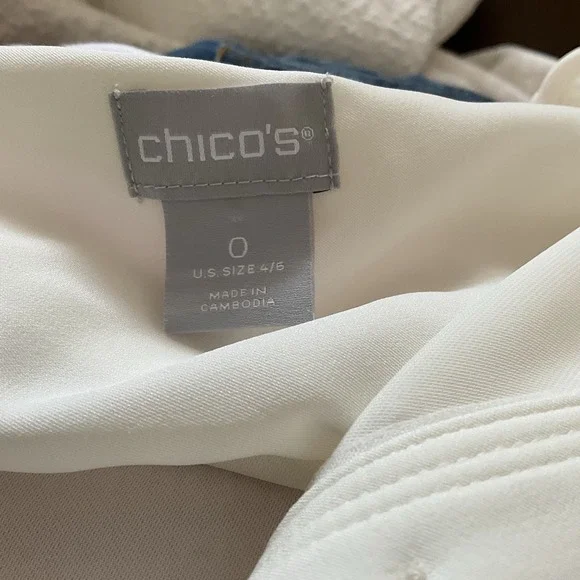 Chico's Off White Tunic Top Long Sleeve‎ Blouse Button Detail - Picture 10 of 10